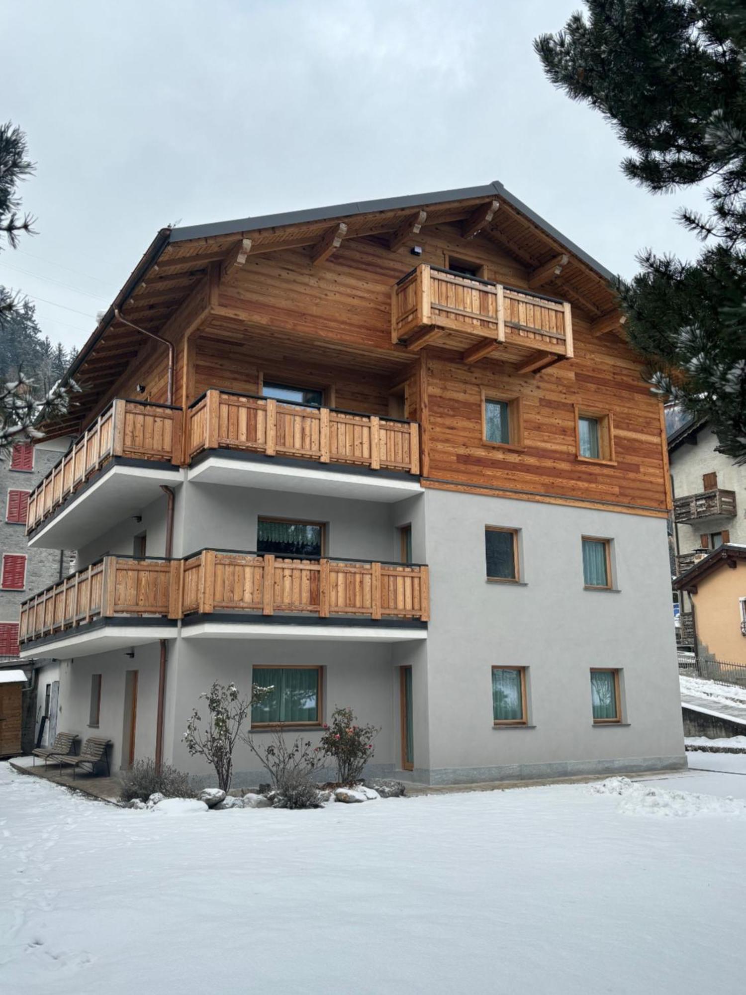 La Casa Di Armando Aparthotel Μπόρμιο Εξωτερικό φωτογραφία
